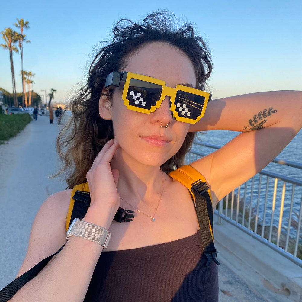 Pixel Quest - LED Glasses (Yellow)